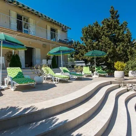 & Jokovic-comfort With Terrace And Partial Sea View Apartment Mlini